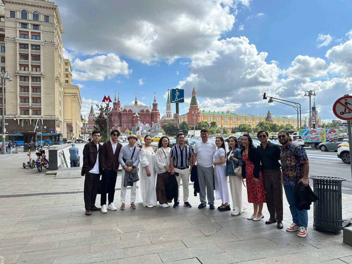 elordamyzdyң-mәskeudegi-өner-men-mәdeniet-kүnderi-sheңberinde-astana-қalasy-әkimdiginiң-muzykalyқ-zhas-kөrermen-teatry-mәskeu-қalasynda-06.jpg